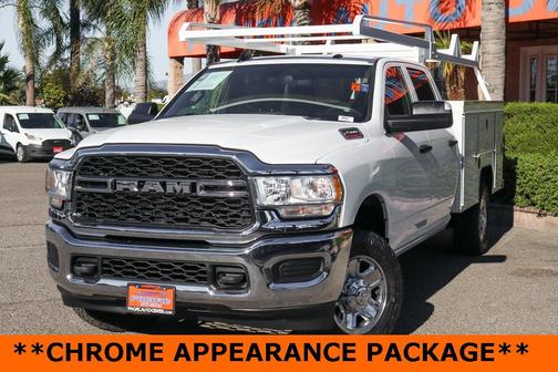 2022 RAM 2500 Tradesman Crew Cab 4x4 8' Box