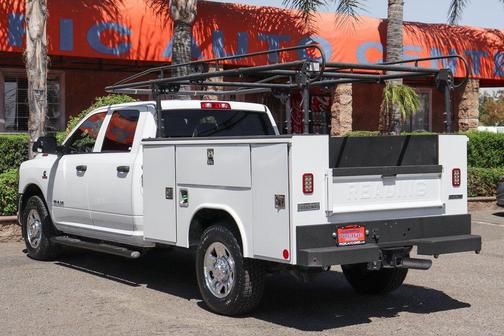 2021 RAM 2500 Tradesman Crew Cab 4x2 8' Box