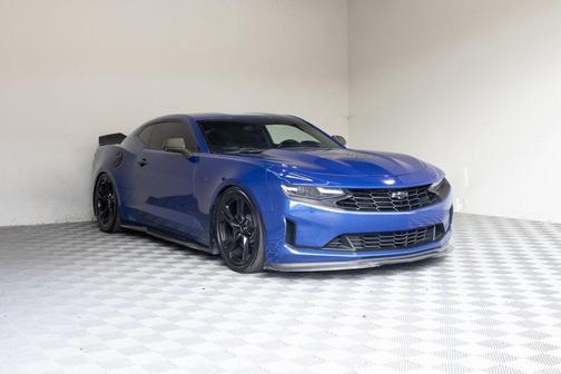 2021 Chevrolet Camaro RWD Coupe LT1