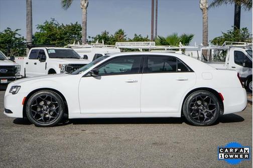 2019 Chrysler 300 Touring