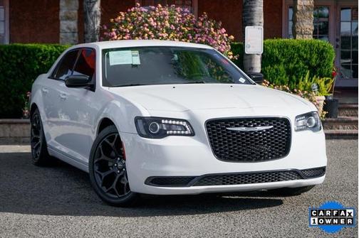 2019 Chrysler 300 Touring