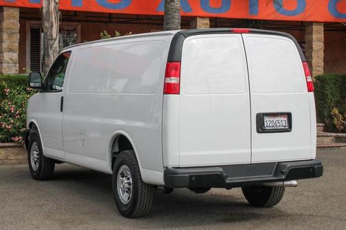 2021 Chevrolet Express 2500 RWD 2500 Regular Wheelbase WT