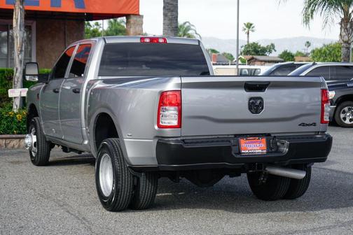 2023 RAM 3500 Tradesman Crew Cab 4x4 8' Box
