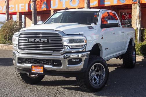 2020 RAM 2500 Laramie Crew Cab 4X4 6'4' Box