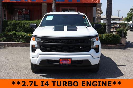 Summit White 2024 Chevrolet Silverado 1500 Custom