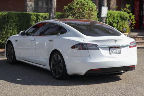 2021 Tesla Model S Long Range