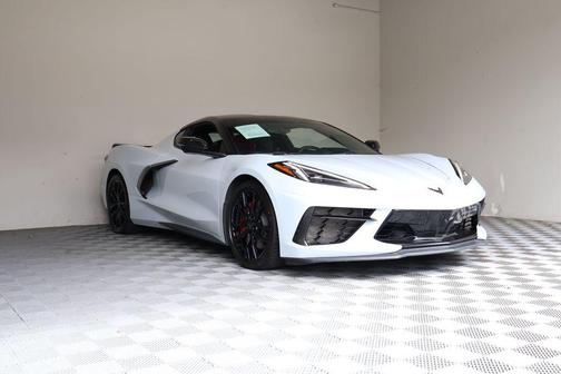 Ceramic Matrix Gray Metallic 2023 Chevrolet Corvette Stingray w/1LT