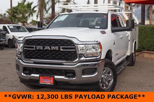 2022 RAM 3500 Big Horn Crew Cab 4x4 8' Box