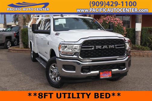 2022 RAM 3500 Big Horn Crew Cab 4x4 8' Box