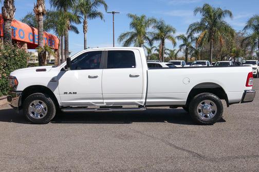 2022 RAM 2500 Big Horn Crew Cab 4x4 8' Box