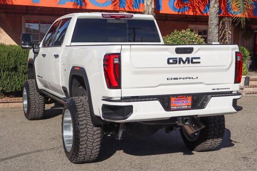 2024 GMC Sierra 2500 Denali Ultimate