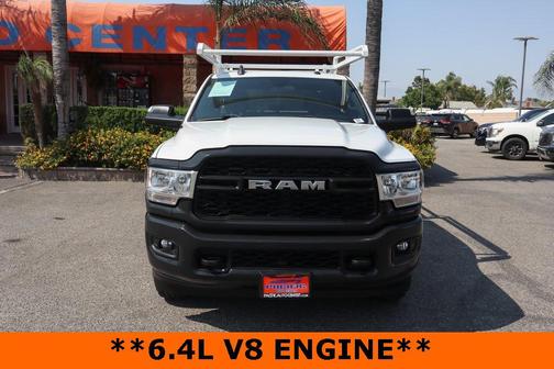 2022 RAM 2500 Tradesman Crew Cab 4x2 8' Box