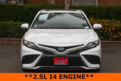 2024 Toyota Camry Hybrid SE