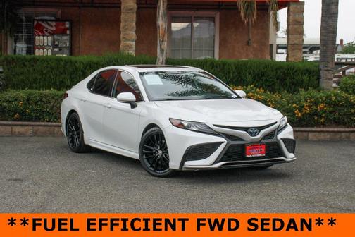 2024 Toyota Camry Hybrid SE