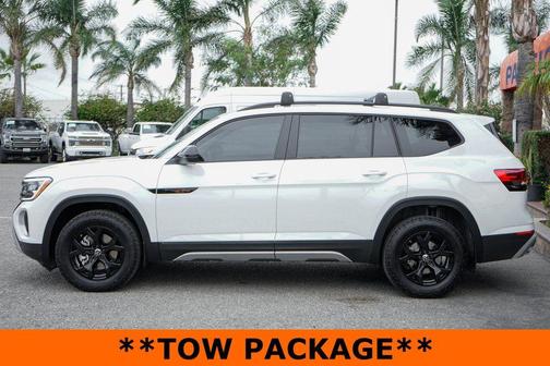 2025 Volkswagen Atlas 2.0T Peak Edition