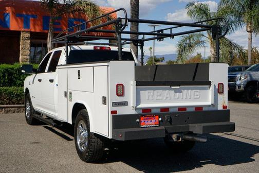 2022 RAM 2500 Tradesman Crew Cab 4x2 8' Box
