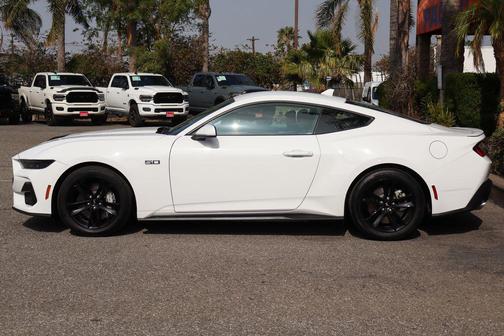 Oxford White 2025 Ford Mustang GT