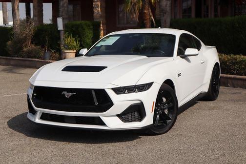 Oxford White 2025 Ford Mustang GT
