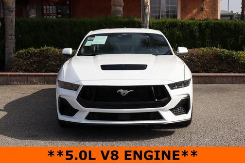 Oxford White 2025 Ford Mustang GT