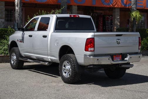 2017 RAM 2500 Tradesman Crew Cab 4x4 6'4' Box