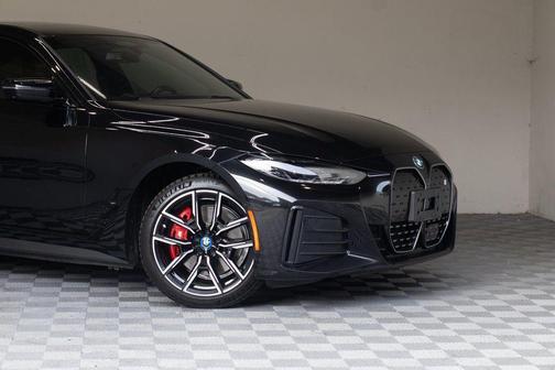 Black Sapphire Metallic 2024 BMW i4 Gran Coupe eDrive40