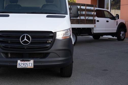 2023 Mercedes-Benz Sprinter 2500 Standard Roof