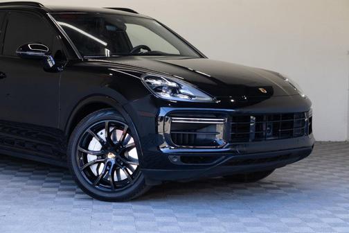 2020 Porsche Cayenne Turbo