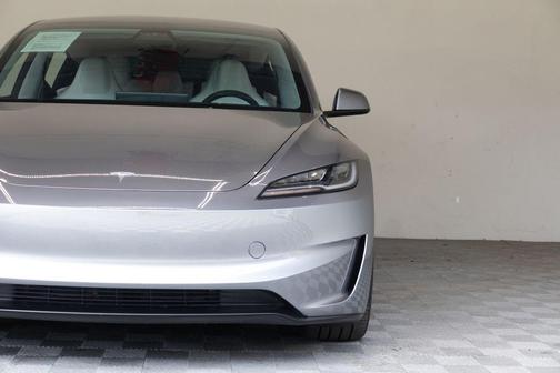 Quicksilver 2025 Tesla Model 3 Performance