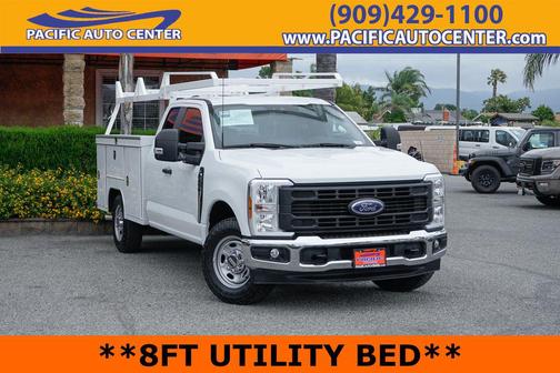 Oxford White 2024 Ford F-250 XL