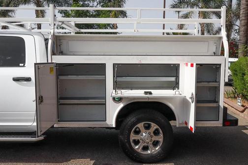 2024 RAM 3500 Big Horn Crew Cab 4x4 8' Box