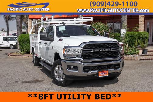 2024 RAM 3500 Big Horn Crew Cab 4x4 8' Box