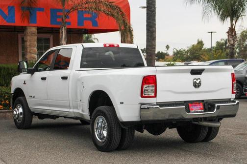 2023 RAM 3500 Big Horn Crew Cab 4x4 8' Box