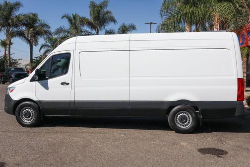 2022 Mercedes-Benz Sprinter 2500 High Roof