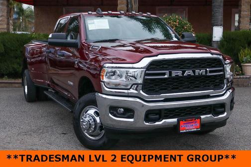 2022 RAM 3500 Tradesman Crew Cab 4x4 8' Box