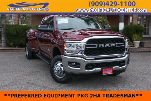 2022 RAM 3500 Tradesman Crew Cab 4x4 8' Box