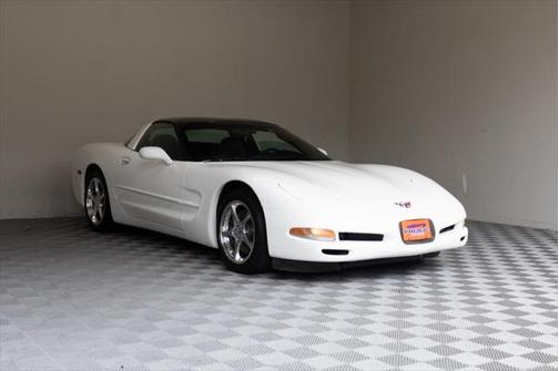 2004 Chevrolet Corvette Base