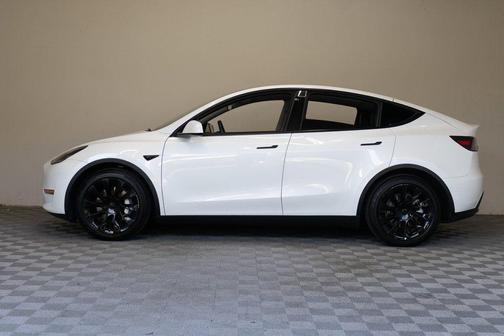 2021 Tesla Model Y Long Range Dual Motor All-Wheel Drive