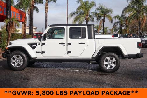 2022 Jeep Gladiator Sport S