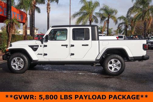 2022 Jeep Gladiator Sport S