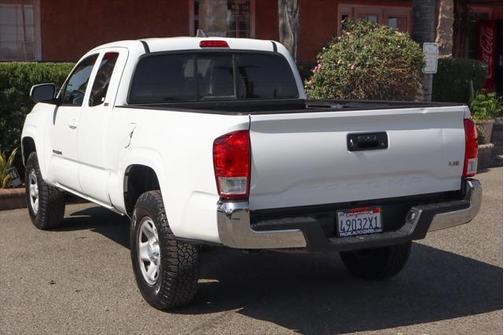 2016 Toyota Tacoma SR5