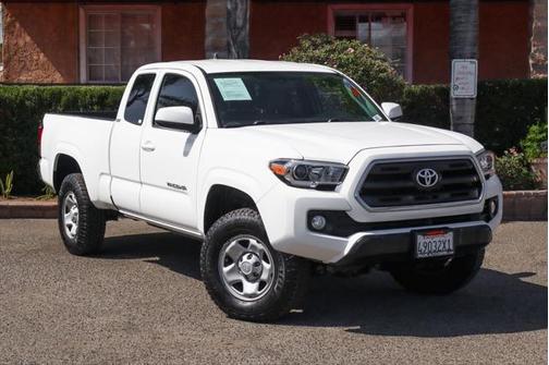 2016 Toyota Tacoma SR5