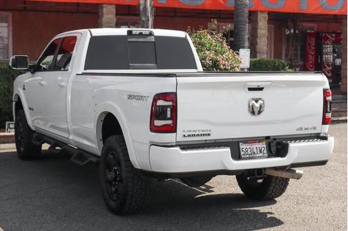2019 RAM 2500 Laramie Crew Cab 4x4 8' Box