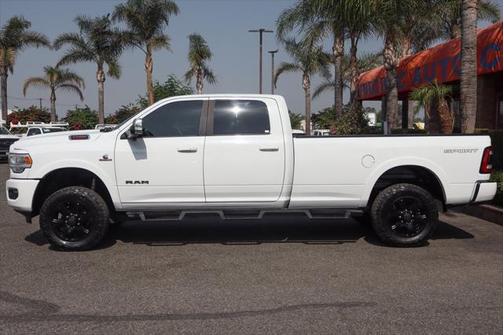 2019 RAM 2500 Laramie Crew Cab 4x4 8' Box