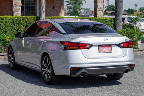 2020 Nissan Altima SR FWD