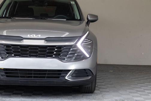 Steel Gray 2025 Kia Sportage LX