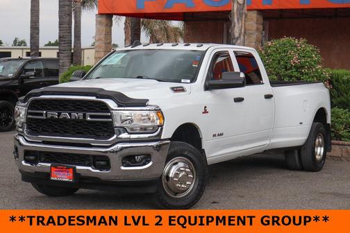 2019 RAM 3500 Tradesman Crew Cab 4x4 8' Box