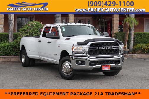 2019 RAM 3500 Tradesman Crew Cab 4x4 8' Box