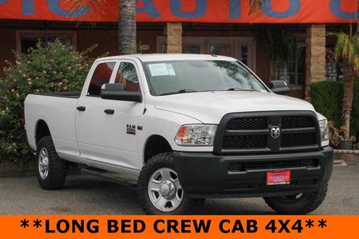 2017 RAM 2500 Tradesman Crew Cab 4x4 8' Box