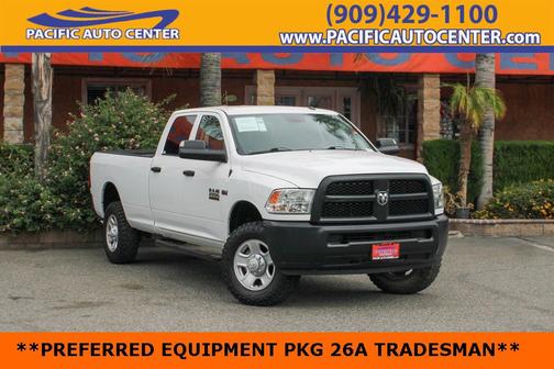 2017 RAM 2500 Tradesman Crew Cab 4x4 8' Box