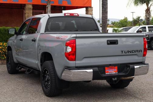 2018 Toyota Tundra SR5